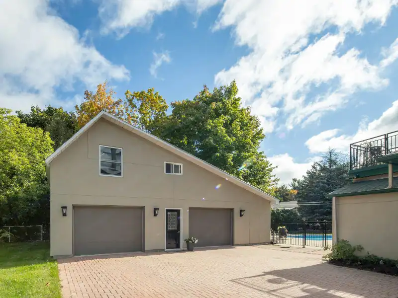 choosing the right garage in OK